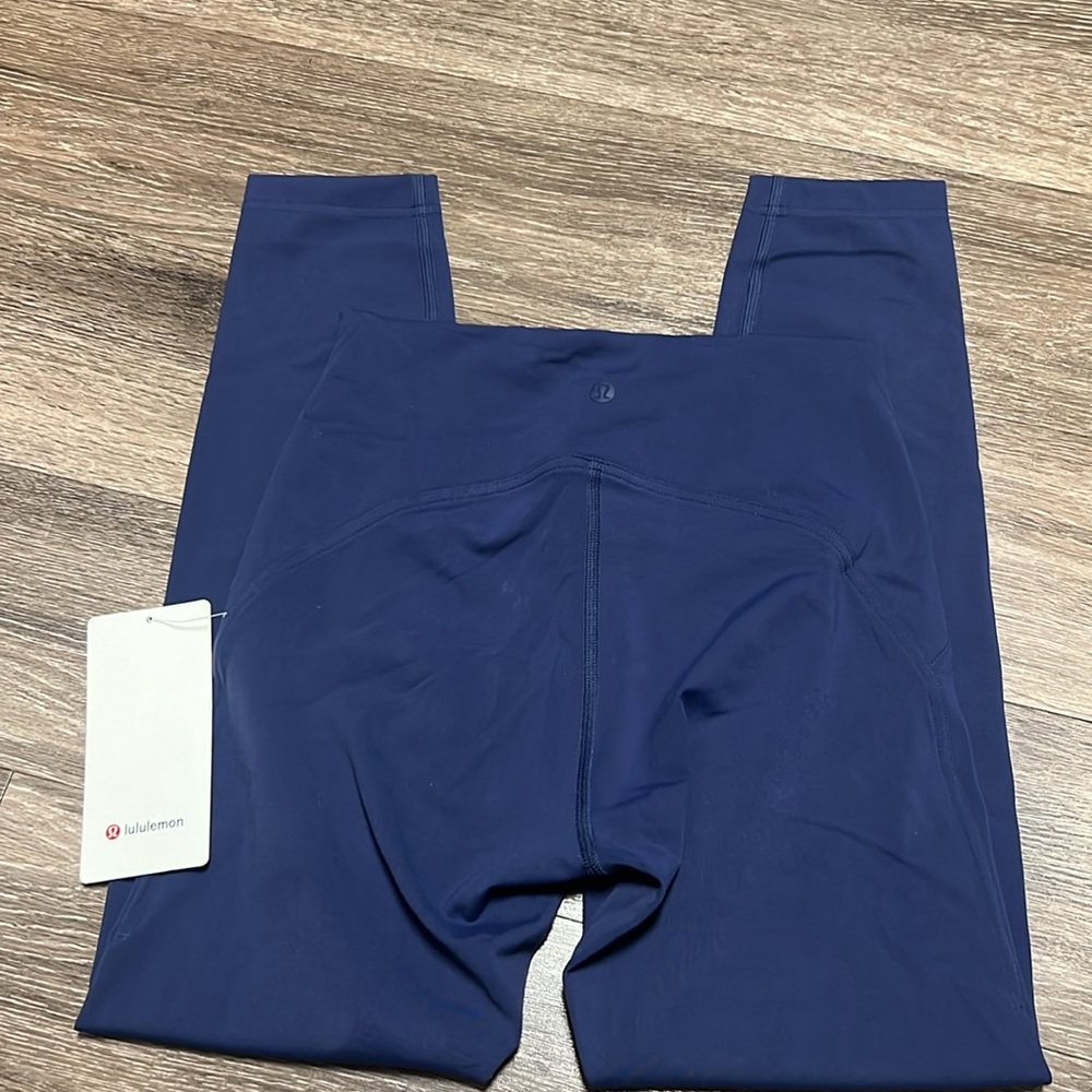 NWT Lululemon Instill HR tight - Picture 5 of 5